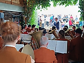 Frühschoppen beim Schöffl Markt